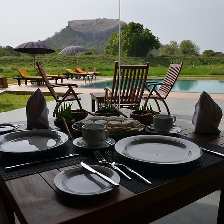 Sigiriya King'S Resort Extérieur photo