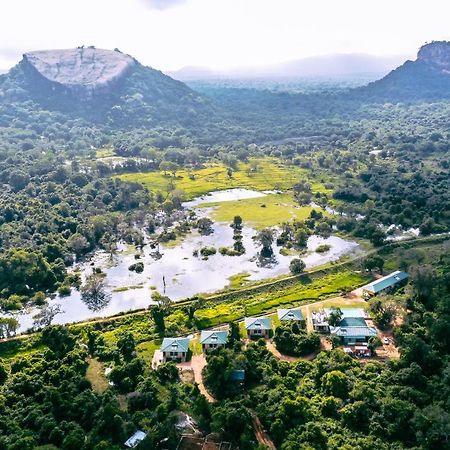 Sigiriya King'S Resort Extérieur photo
