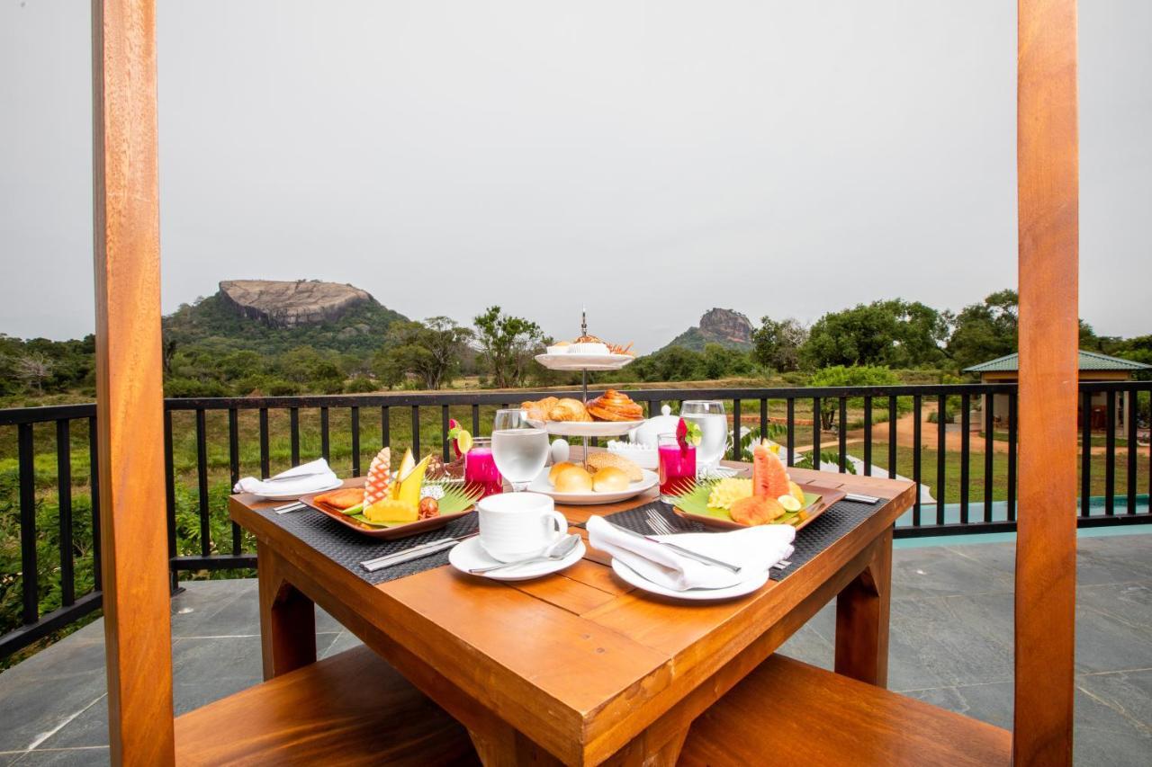 Sigiriya King'S Resort Extérieur photo