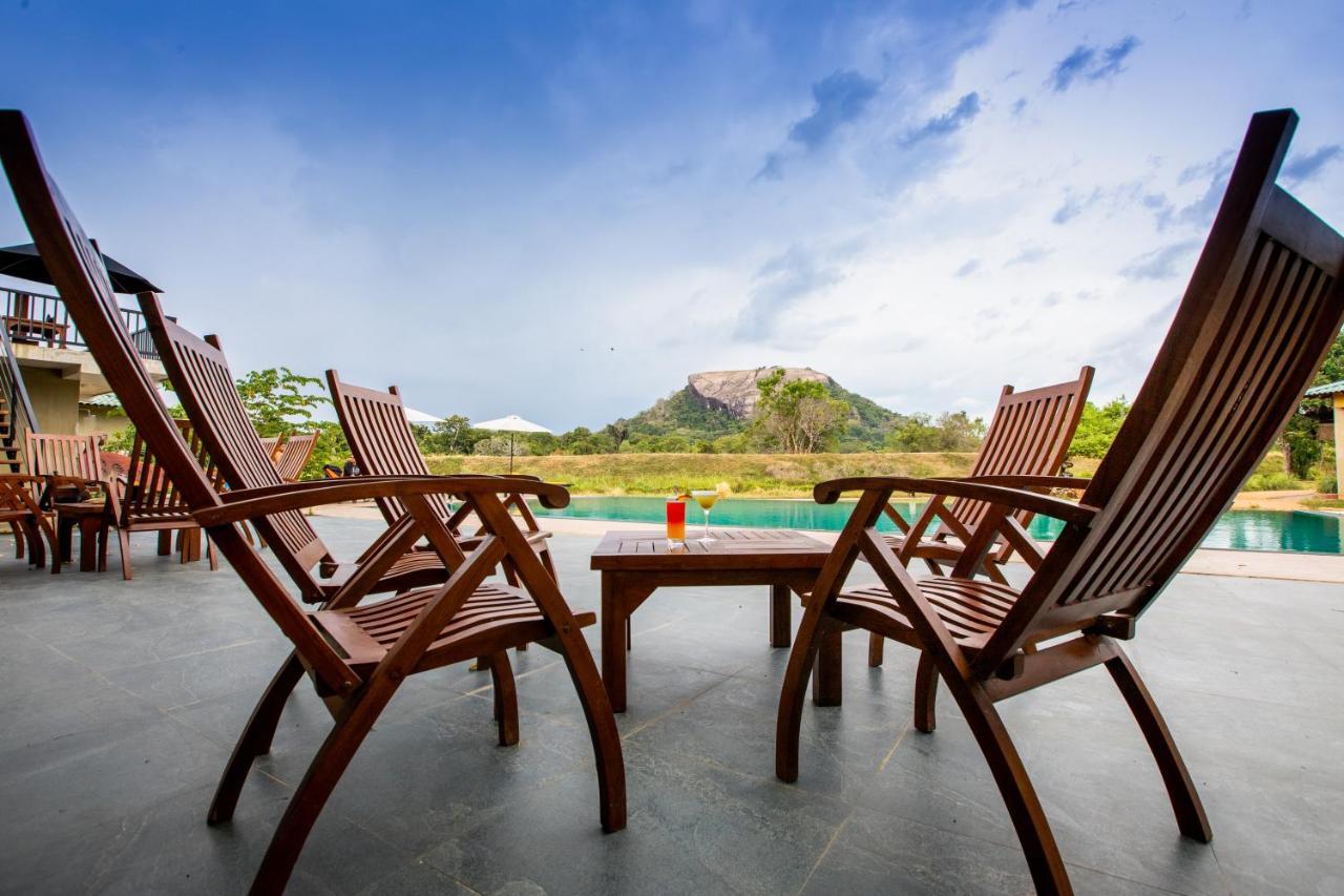 Sigiriya King'S Resort Extérieur photo