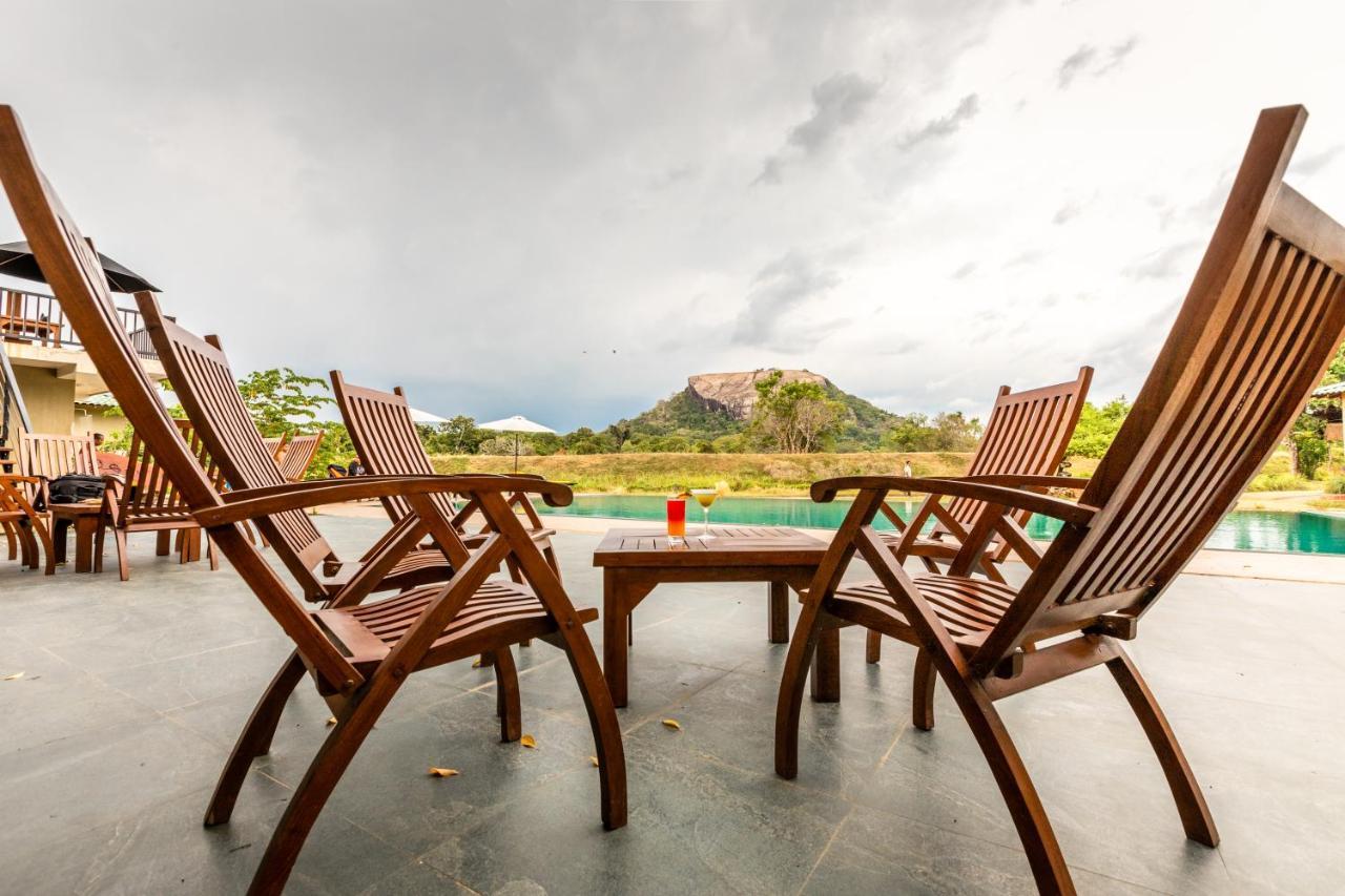 Sigiriya King'S Resort Extérieur photo